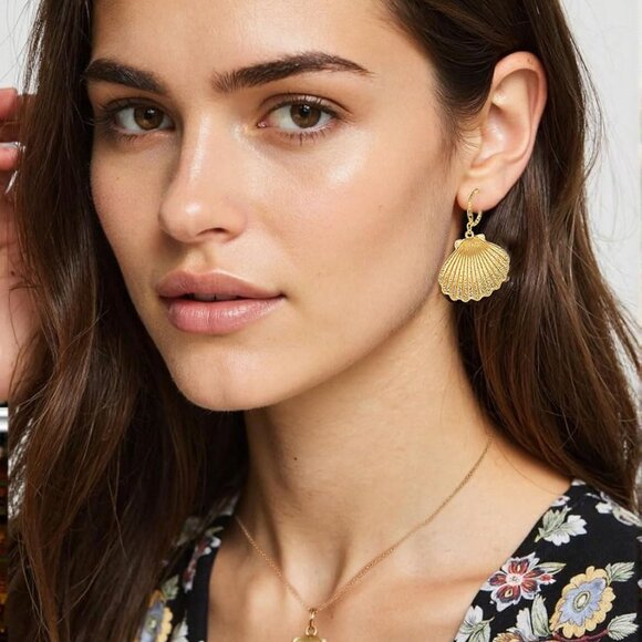 Seashell Clutch Acrylic Chain Bag Summer Beach Party Purse Under the Sea - Picture 6 of 7